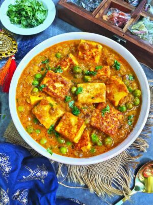 MUTTER PANEER